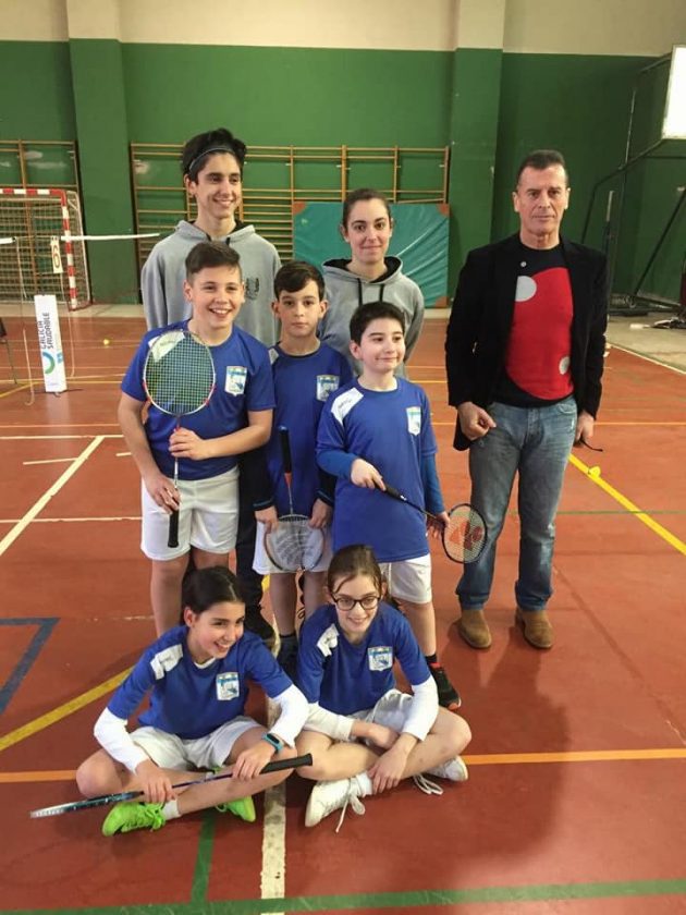 CEIP Mestre Vide Badminton equipo